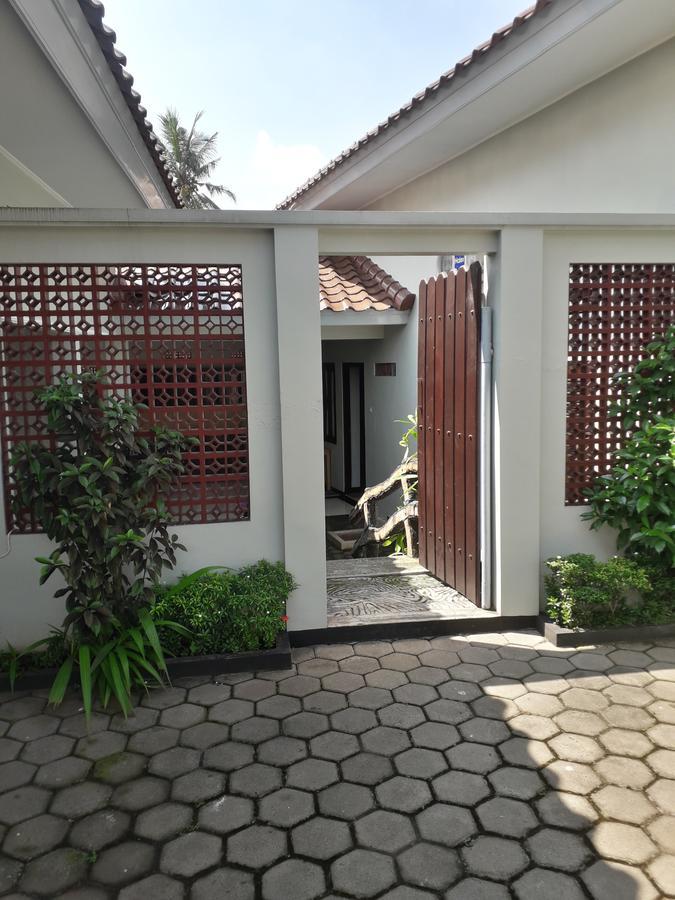Banyu Homestay بانيووانجى المظهر الخارجي الصورة